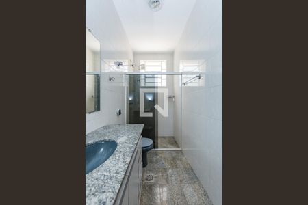 Casa para alugar com 240m², 3 quartos e 4 vagas Casa para alugar com 240m², 3 quartos e 4 vagasBanheiro da Suíte