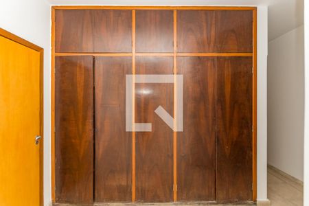 Casa para alugar com 240m², 3 quartos e 4 vagas Casa para alugar com 240m², 3 quartos e 4 vagasSala 2