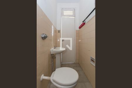 Casa para alugar com 240m², 3 quartos e 4 vagas Casa para alugar com 240m², 3 quartos e 4 vagasBanheiro de serviço