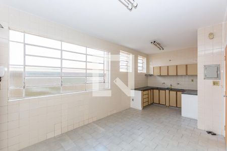Casa para alugar com 240m², 3 quartos e 4 vagas Casa para alugar com 240m², 3 quartos e 4 vagasCozinha