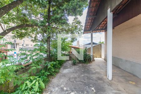 Casa para alugar com 240m², 3 quartos e 4 vagas Casa para alugar com 240m², 3 quartos e 4 vagasVaranda - Entrada