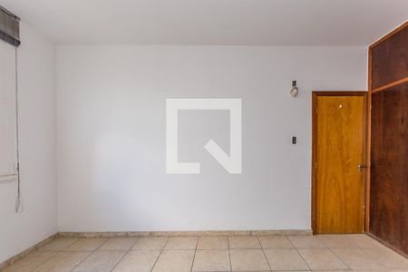 Casa para alugar com 240m², 3 quartos e 4 vagas Casa para alugar com 240m², 3 quartos e 4 vagasQuarto 3