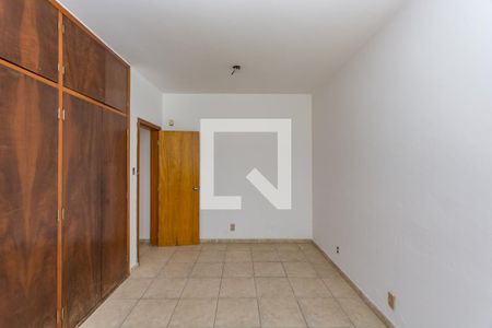 Casa para alugar com 240m², 3 quartos e 4 vagas Casa para alugar com 240m², 3 quartos e 4 vagasQuarto 2