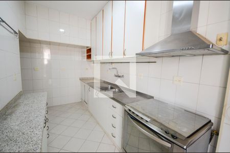 Apartamento à venda com 105m², 2 quartos e 1 vagaCozinha