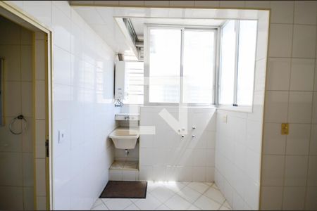Apartamento à venda com 105m², 2 quartos e 1 vagaÁrea de Serviço
