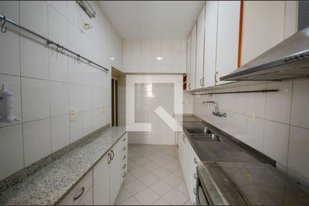 Apartamento à venda com 105m², 2 quartos e 1 vagaCozinha