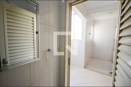 Apartamento à venda com 105m², 2 quartos e 1 vagaBanheiro de Serviço