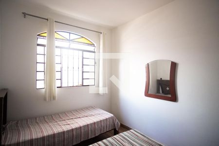 Quarto 1 de casa para alugar com 4 quartos, 200m² em Céu Azul, Belo Horizonte