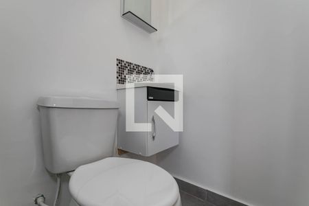 Banheiro de apartamento para alugar com 1 quarto, 30m² em Jardim Cecilia, Mogi das Cruzes