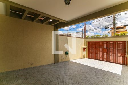 Casa à venda com 160m², 3 quartos e 4 vagas Casa à venda com 160m², 3 quartos e 4 vagasGaragem