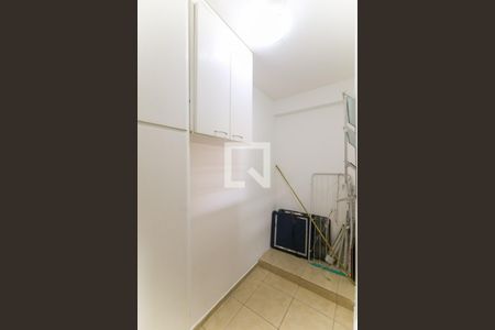 Casa à venda com 160m², 3 quartos e 4 vagas Casa à venda com 160m², 3 quartos e 4 vagasQuarto de Serviço