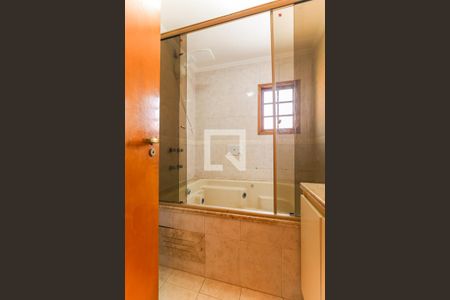 Casa à venda com 160m², 3 quartos e 4 vagas Casa à venda com 160m², 3 quartos e 4 vagasBanheiro da Suíte 1