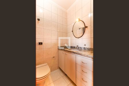 Casa à venda com 160m², 3 quartos e 4 vagas Casa à venda com 160m², 3 quartos e 4 vagasBanheiro da Suíte 2