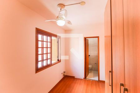 Casa à venda com 160m², 3 quartos e 4 vagas Casa à venda com 160m², 3 quartos e 4 vagasQuarto 2