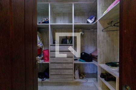 Casa de condomínio à venda com 1000m², 5 quartos e 5 vagasCloset Suíte 5