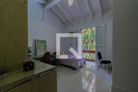 Casa de condomínio à venda com 1000m², 5 quartos e 5 vagasSuíte 3