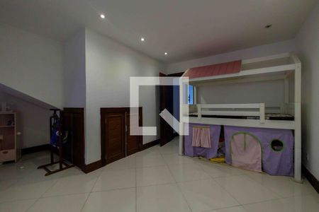 Casa de condomínio à venda com 1000m², 5 quartos e 5 vagasSuíte 4