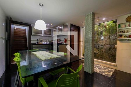 Casa de condomínio à venda com 1000m², 5 quartos e 5 vagasCozinha