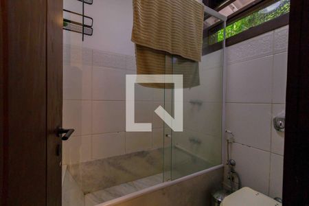 Casa de condomínio à venda com 1000m², 5 quartos e 5 vagasBanheiro Suíte 2