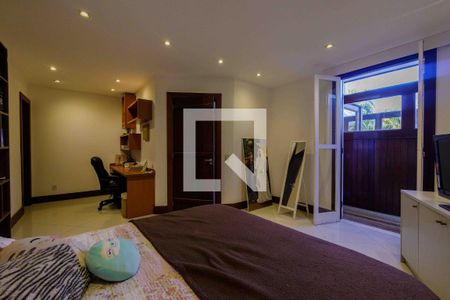 Casa de condomínio à venda com 1000m², 5 quartos e 5 vagasSuíte 5