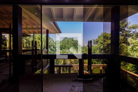 Casa de condomínio à venda com 1000m², 5 quartos e 5 vagasEscritório Varanda