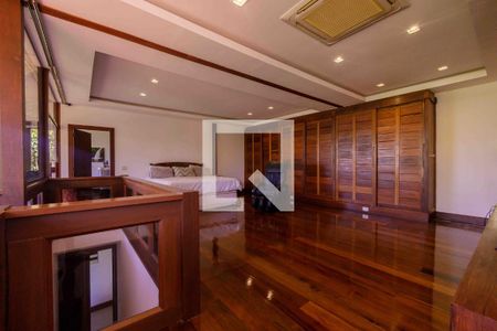 Casa de condomínio à venda com 1000m², 5 quartos e 5 vagasSuíte 1