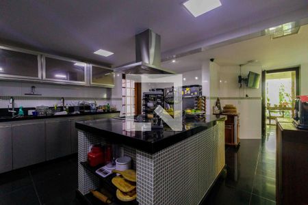 Casa de condomínio à venda com 1000m², 5 quartos e 5 vagasCozinha