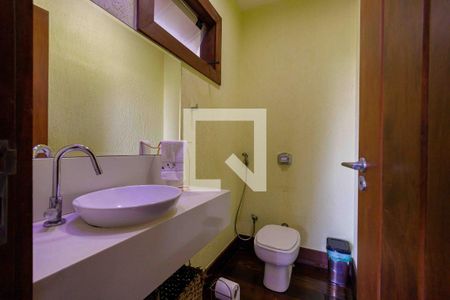 Casa de condomínio à venda com 1000m², 5 quartos e 5 vagasLavabo Escritório