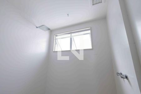 Apartamento à venda com 330m², 4 quartos e 4 vagasBanheiro da Suíte 1 da Cobertura