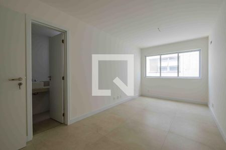 Apartamento à venda com 330m², 4 quartos e 4 vagasSuíte 4