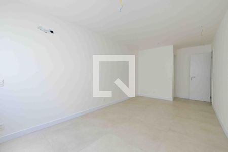 Apartamento à venda com 330m², 4 quartos e 4 vagasSuíte 2