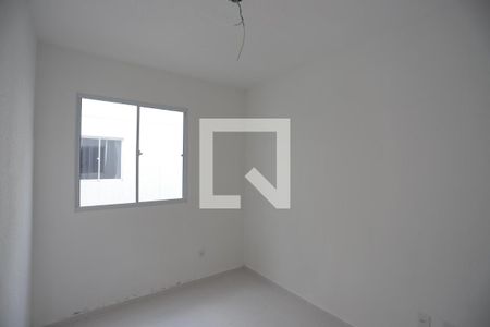Quarto 2 de apartamento para alugar com 2 quartos, 42m² em Parque Santa Rosa, Suzano