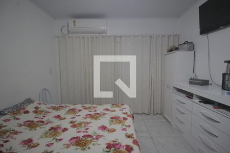 Suíte de casa à venda com 2 quartos, 80m² em Guajuviras, Canoas