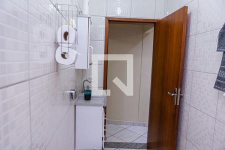 Casa à venda com 120m², 3 quartos e 2 vagasBanheiro 1