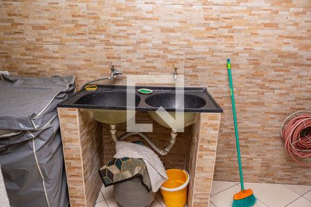 Casa à venda com 120m², 3 quartos e 2 vagasLavanderia