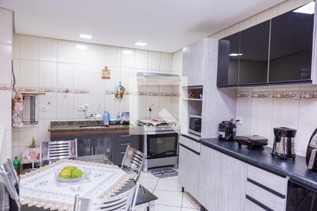 Cozinha 1 de casa à venda com 3 quartos, 120m² em Vila Sao Francisco (zona Leste), São Paulo