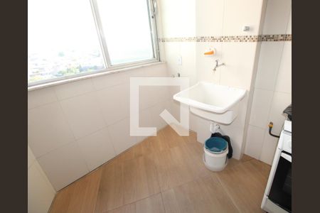 Área de Serviço de apartamento para alugar com 2 quartos, 70m² em Braz de Pina, Rio de Janeiro