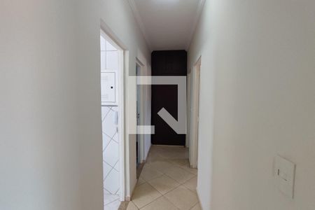 Corredor Quartos de apartamento à venda com 2 quartos, 60m² em Parque Industrial, Campinas