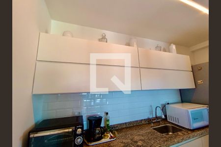 Apartamento para alugar com 85m², 2 quartos e 1 vaga Apartamento para alugar com 85m², 2 quartos e 1 vagaCozinha americana