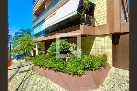 Apartamento para alugar com 85m², 2 quartos e 1 vaga Apartamento para alugar com 85m², 2 quartos e 1 vagaFachada com cartaz QA.