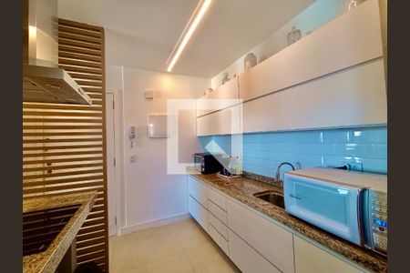 Apartamento para alugar com 85m², 2 quartos e 1 vaga Apartamento para alugar com 85m², 2 quartos e 1 vagaCozinha americana
