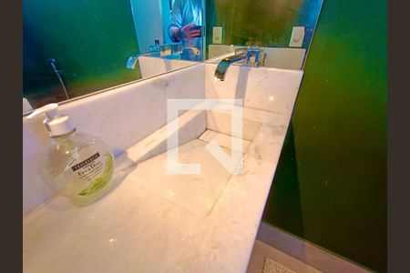 Apartamento para alugar com 85m², 2 quartos e 1 vaga Apartamento para alugar com 85m², 2 quartos e 1 vagaBanheiro serviço