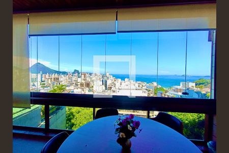 Sala vista de apartamento para alugar com 2 quartos, 85m² em Leblon, Rio de Janeiro