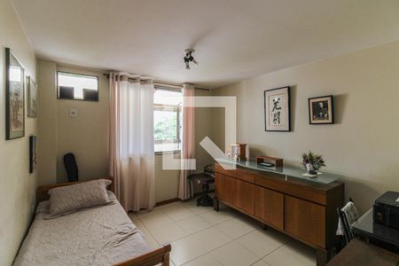Apartamento à venda com 290m², 4 quartos e 2 vagas Apartamento à venda com 290m², 4 quartos e 2 vagasQuarto 2
