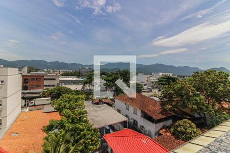 Apartamento à venda com 290m², 4 quartos e 2 vagas Apartamento à venda com 290m², 4 quartos e 2 vagasTerraço