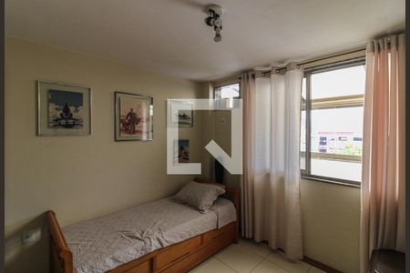 Apartamento à venda com 290m², 4 quartos e 2 vagas Apartamento à venda com 290m², 4 quartos e 2 vagasQuarto 2