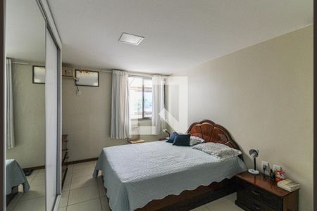 Apartamento à venda com 290m², 4 quartos e 2 vagas Apartamento à venda com 290m², 4 quartos e 2 vagasSuíte 1
