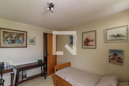 Apartamento à venda com 290m², 4 quartos e 2 vagas Apartamento à venda com 290m², 4 quartos e 2 vagasQuarto 2