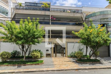 Apartamento à venda com 290m², 4 quartos e 2 vagas Apartamento à venda com 290m², 4 quartos e 2 vagasFachada