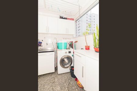 Apartamento à venda com 94m², 3 quartos e 1 vagaÁrea de Serviço